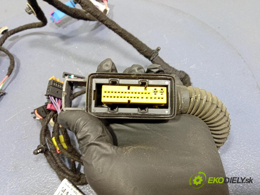 Skoda Octavia 2020 instalace Elektrický: 5E4971120