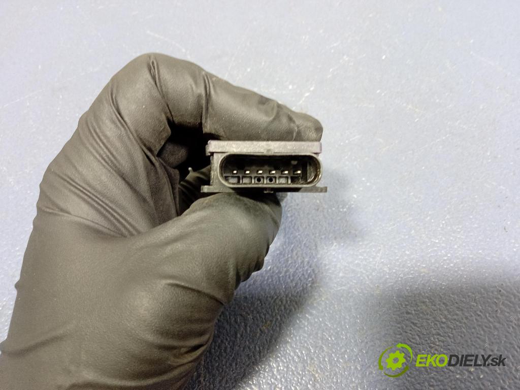 Skoda Octavia 2020 Antena 5WA962133B