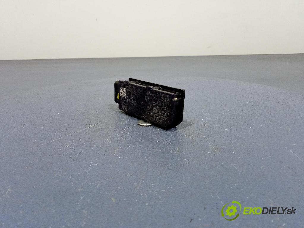 Skoda Octavia 2020 Antena 5WA962133B
