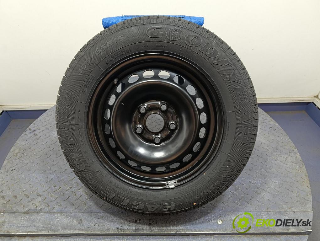 Vw Passat 2000 koleso Prístup: 8D0601027