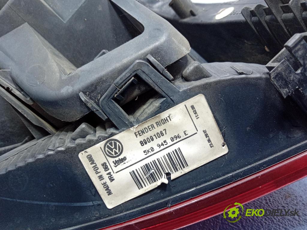 Vw Golf 2012 svetlo / reflektor zad Prava: Vonkajsia: 5K0945096E