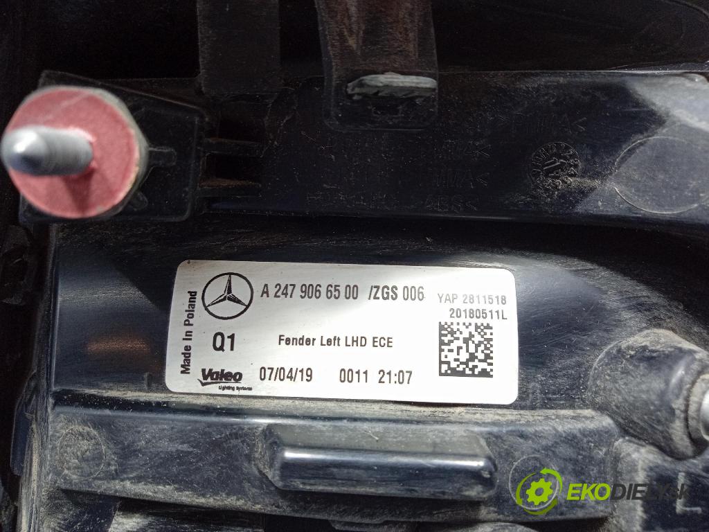 Mercedes B-Klasa 0 svetlo / reflektor zad Prava: Vonkajsia: A2479066500