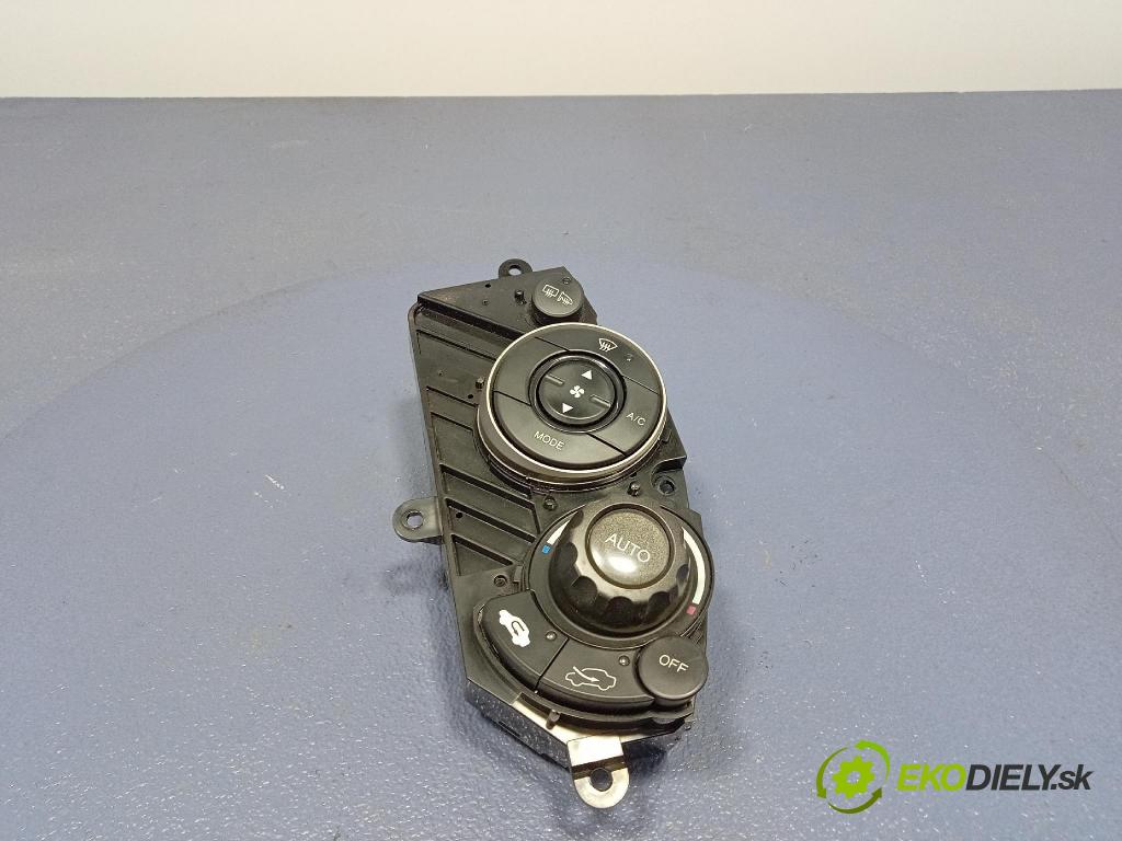 Honda Civic 2007 prepínač Klimatizácia: Prúd vzduchu: 79600SMGG4