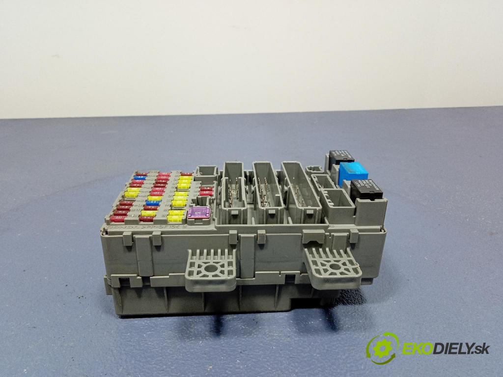 Honda Civic 2007 skrinka Poistky: SMG-G230