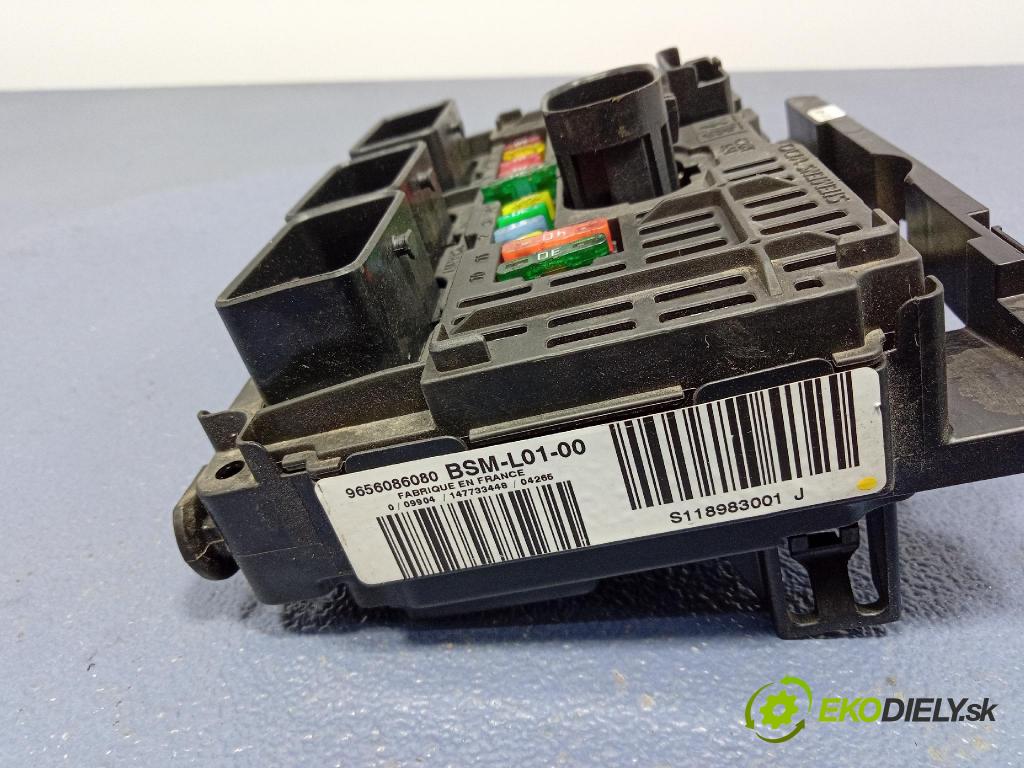 Peugeot 407 2005 skrinka Poistky: 9656086080