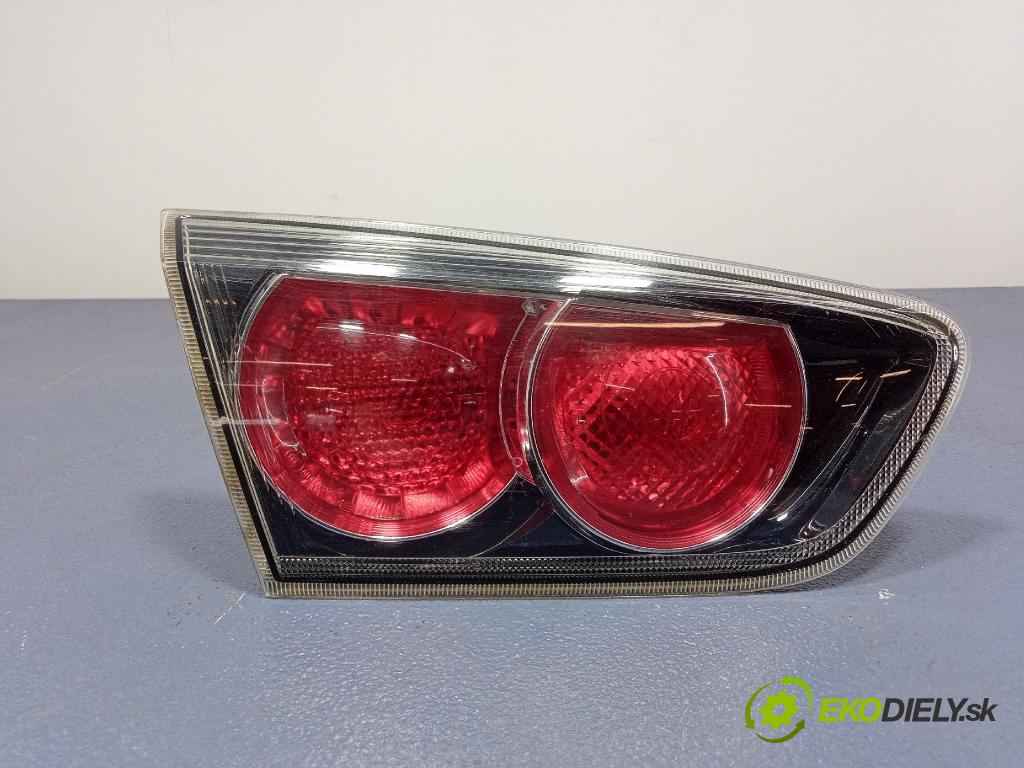 Mitsubishi Lancer 2011 svetlo / reflektor zad ľavá Vnútri: