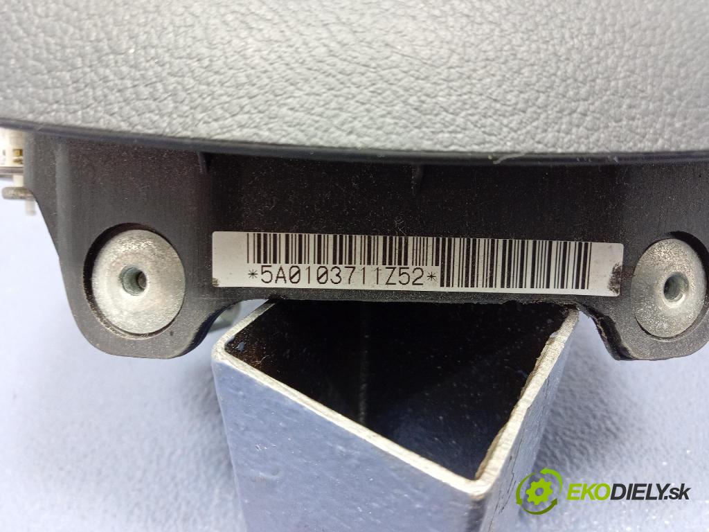 Mitsubishi Lancer 2011 Airbag: Řidiči: x