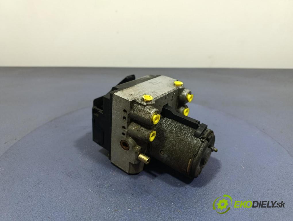 Audi A6 1996 čerpadlo ABS x 8B0614111