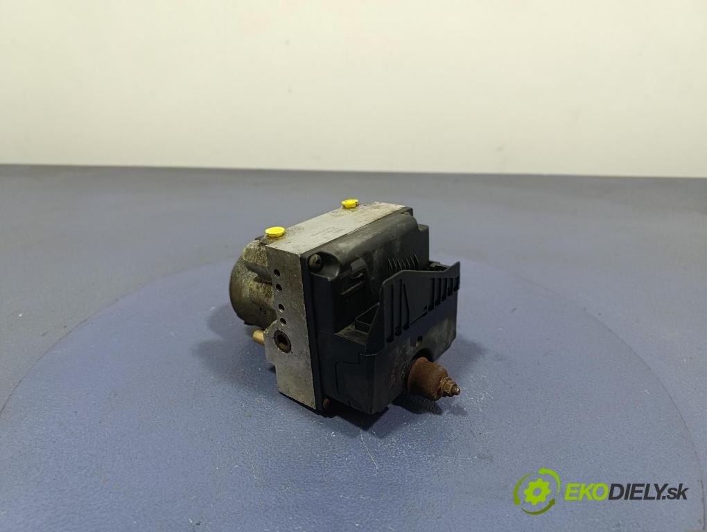 Audi A6 1996 čerpadlo ABS x 8B0614111