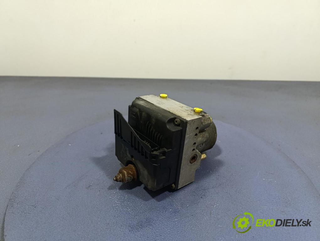 Audi A6 1996 čerpadlo ABS x 8B0614111