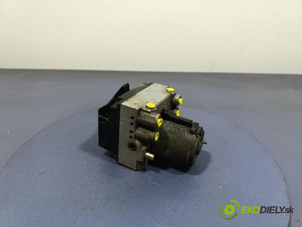 Audi A6 1996 čerpadlo ABS x 8B0614111