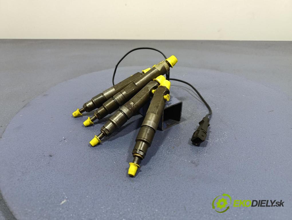 Audi A6 1996 vstrek 046130202F