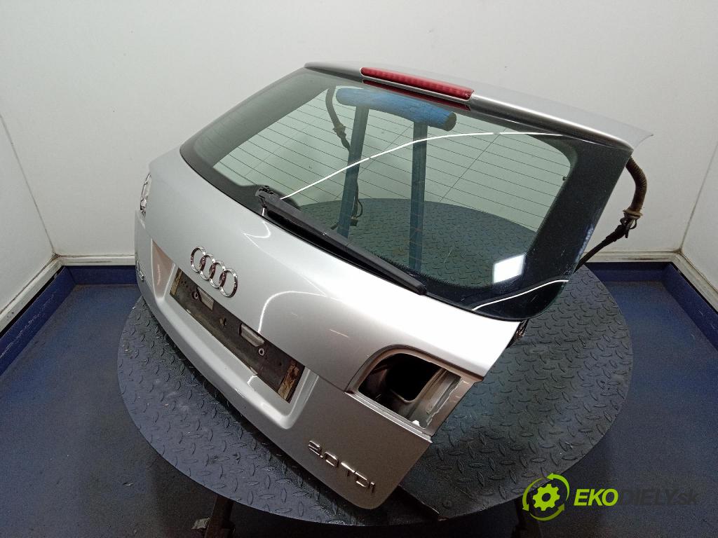 Audi A3 2006 zadna dveře kufra: kufra: