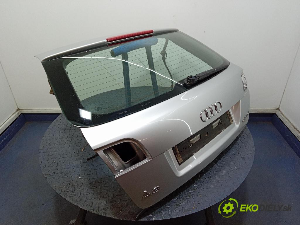 Audi A3 2006 zadna dveře kufra: kufra: