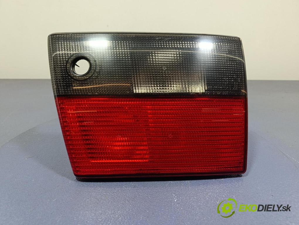 Saab 9-5 2001 svetlo / reflektor zad Prava: Vnútri: