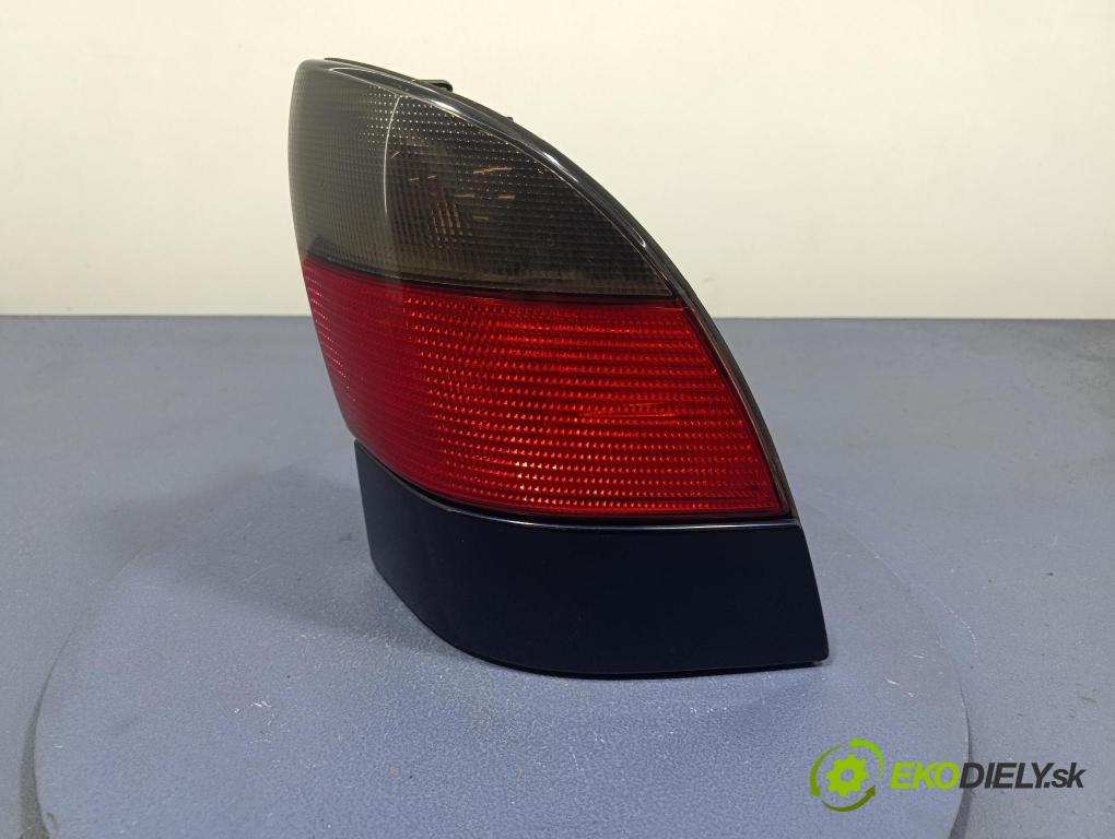 Saab 9-5 2001 svetlo / reflektor zad Prava: Vonkajsia: