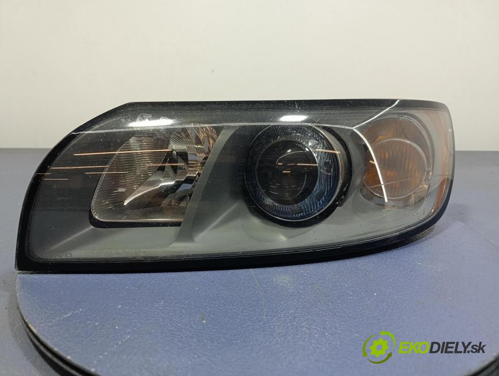 Volvo V50 2005 Reflektor: Vľavo: 30698895