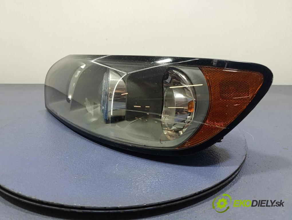 Volvo V50 2005 Reflektor: Vľavo: 30698895