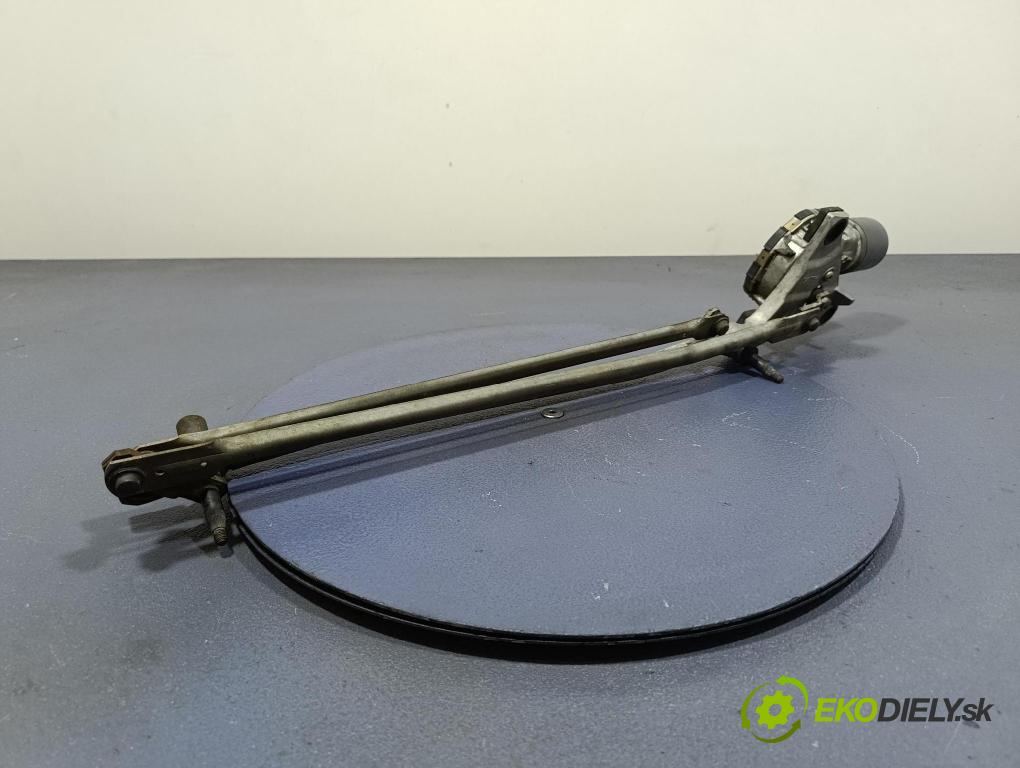 Volvo V50 2005 mechanizmus motor: Stierače: Predné 30699342