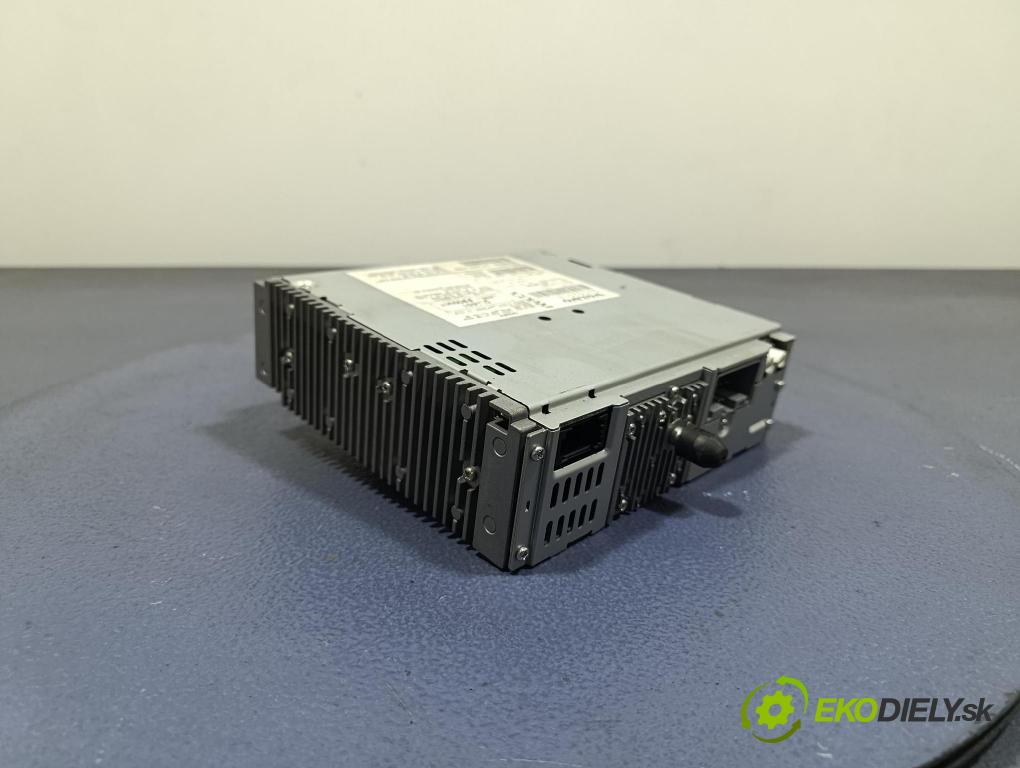 Volvo V50 2005 Radio I Navigácia: 30752578