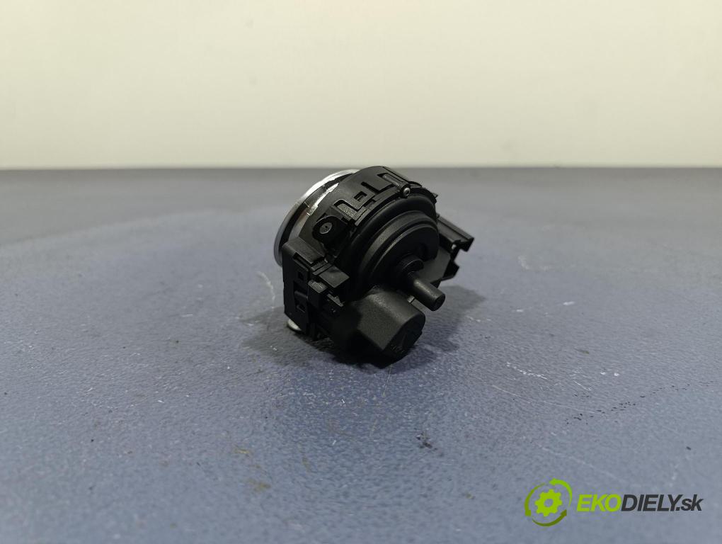 Volvo V50 2005 Spínač zapalování. 30768036