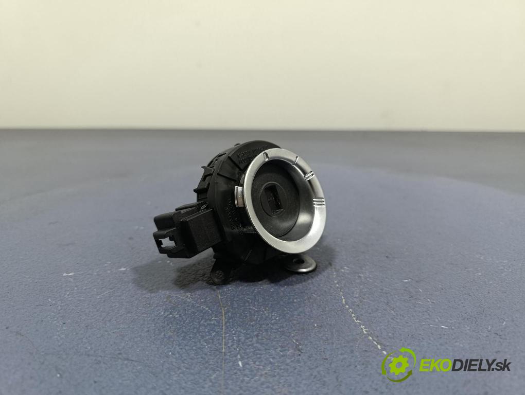 Volvo V50 2005 Spínač zapalování. 30768036