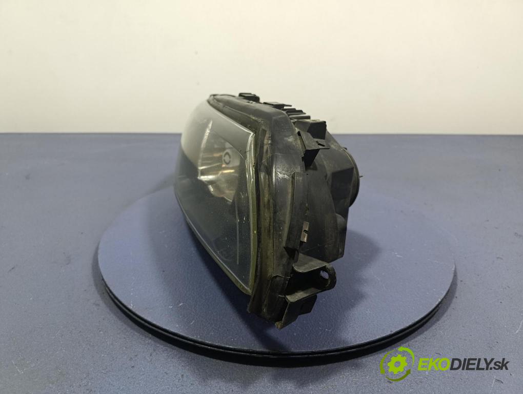 Volvo S60 2004 Reflektor: v pravo: 30655906