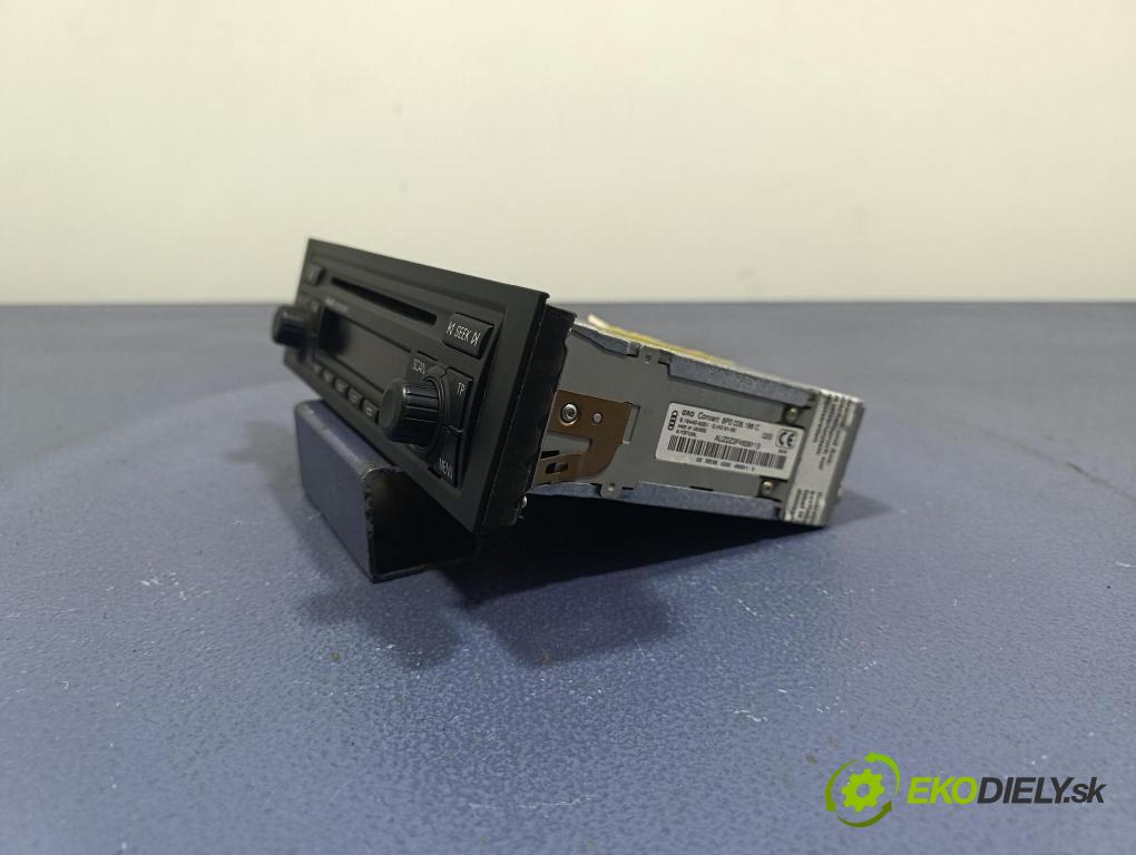 Audi A3 2006 Radio I Navigácia: 8P0035186C
