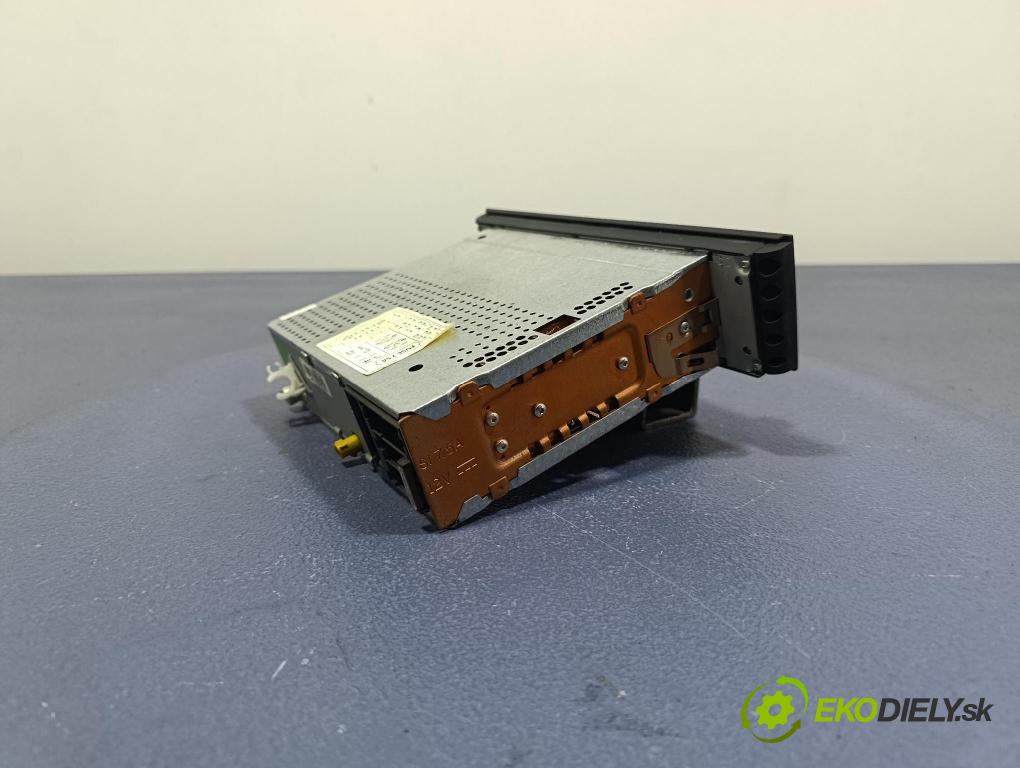 Audi A3 2006 Radio I Navigácia: 8P0035186C