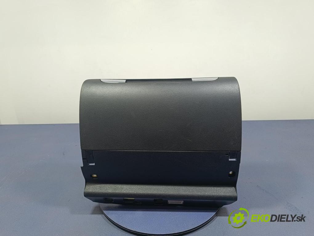 Audi A3 2006 kastlík 8P1857035B