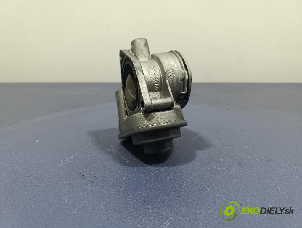 Audi A3 2006 klapka 038128063G