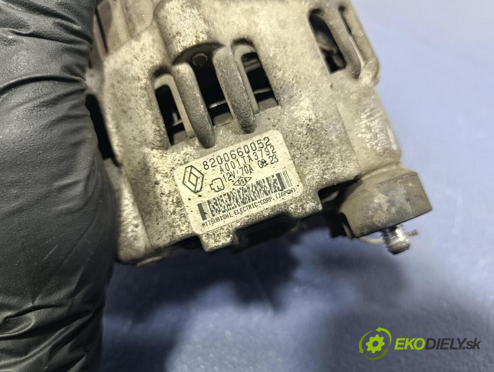 Dacia Sandero 2009 Alternator 8200660052
