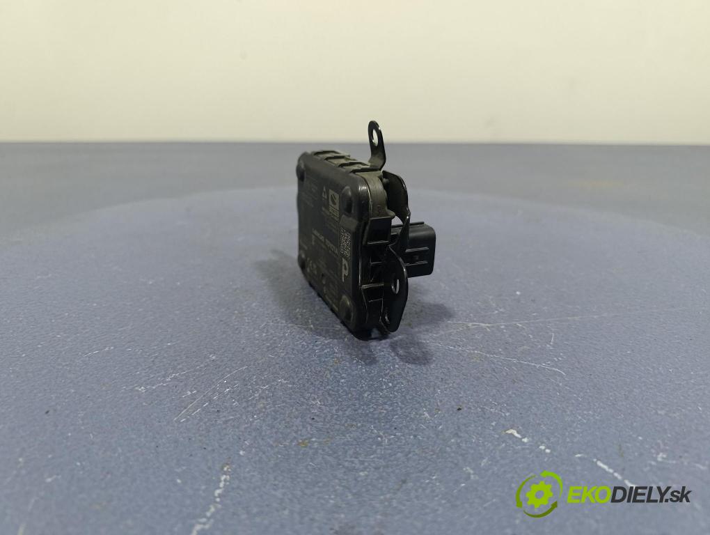 Toyota Rav4 0 Radar: 88210-8552
