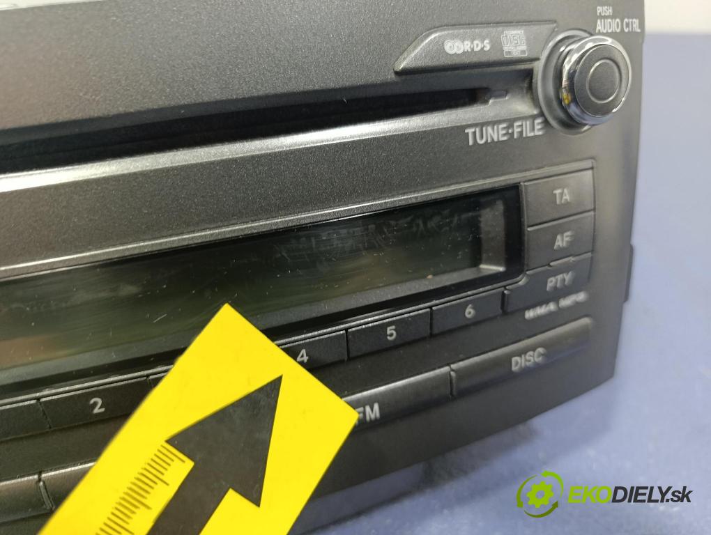 Toyota Auris 2007 Radio I Navigácia: 86120-1A240