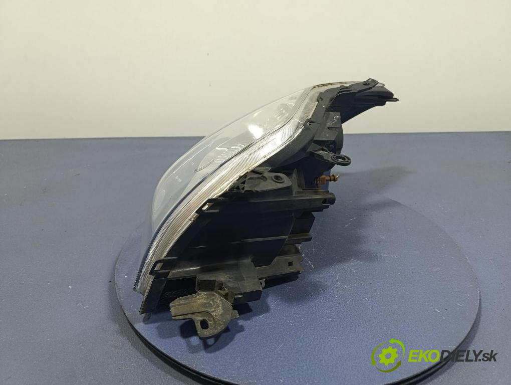 Toyota Auris 2007 Reflektor: v pravo: 08-212-11M5R