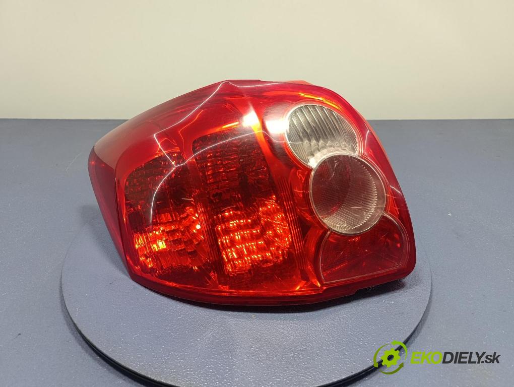 Toyota Auris 2007 svetlo / reflektor zad ľavá Vonkajsia: 12-5098