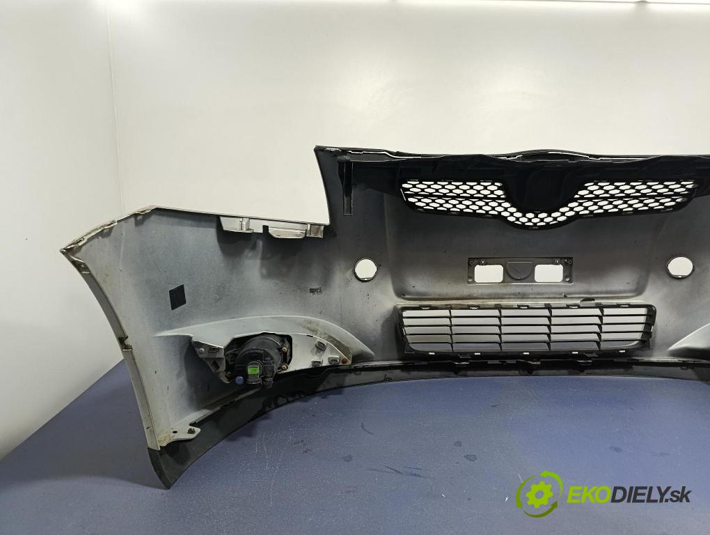 Toyota Auris 2007 nárazník Predné 52119-12A40