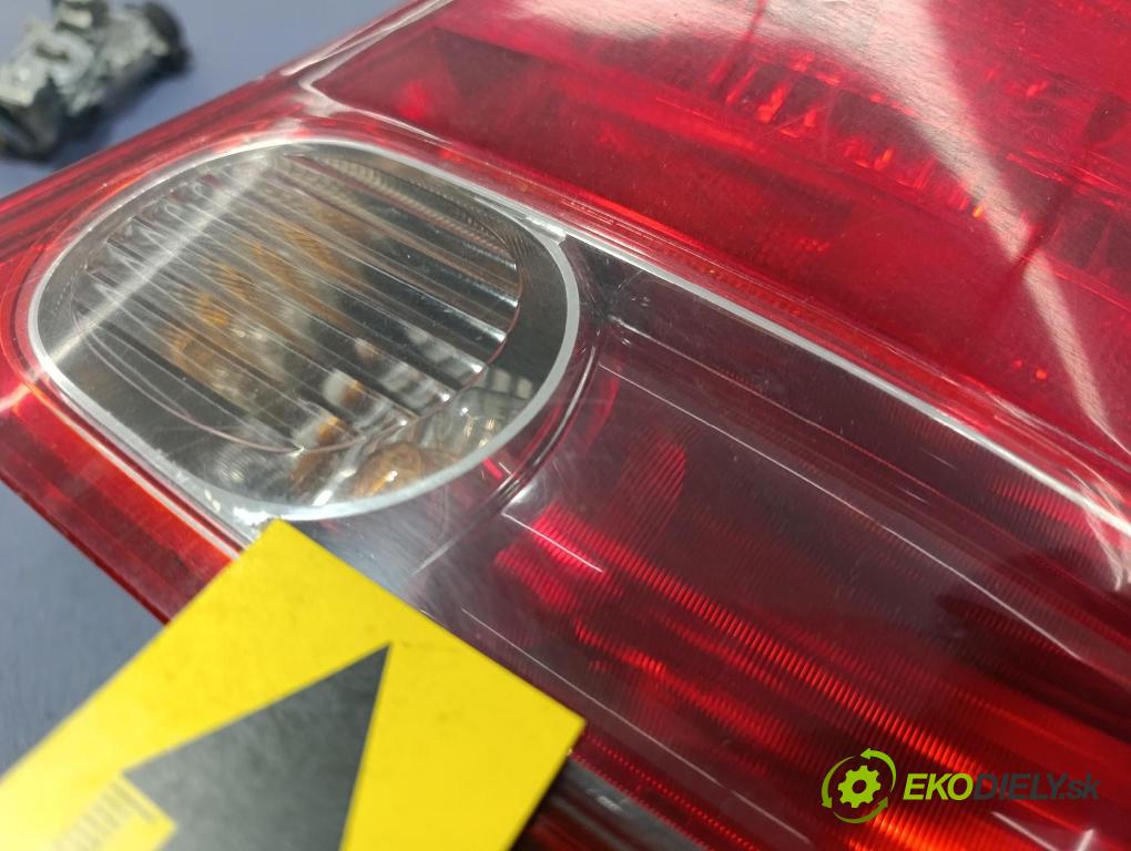 Honda Civic 2007 svetlo / reflektor zad Prava: Vonkajsia: