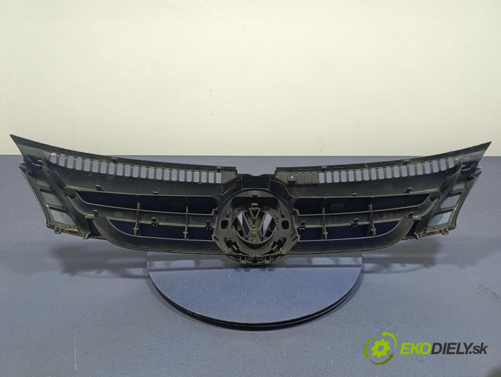 Vw Golf 2008 miežka / Gril: 5M0853651A