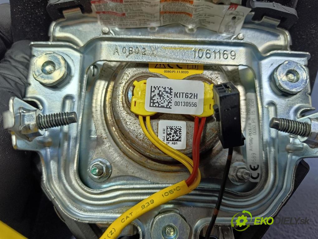 Honda Jazz 2010 Airbag: Řidiči: x 77800-TF0-E82