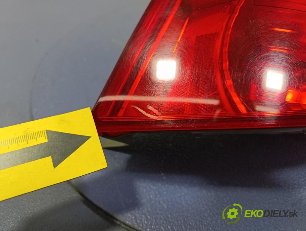 Honda Jazz 2010 svetlo / reflektor zad Prava: Vonkajsia: STANLEY P7612