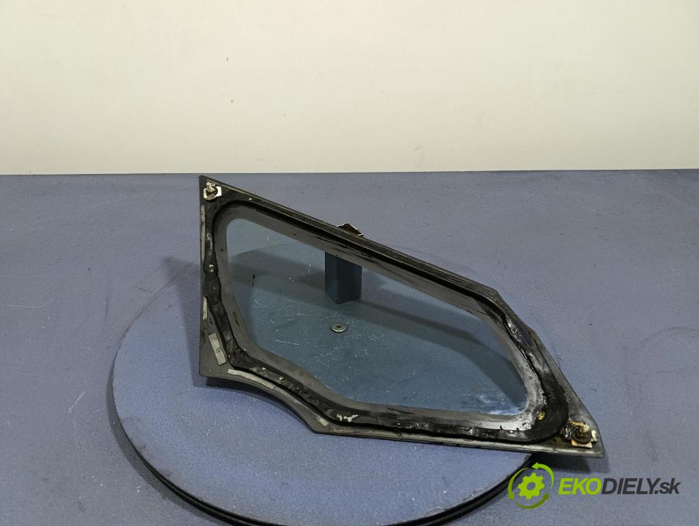 Honda Jazz 2010 sklo Karoséria: Predné 