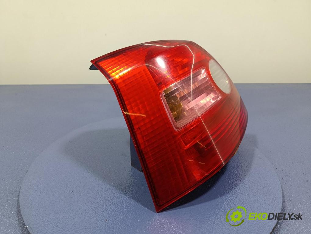Honda Civic 2003 svetlo / reflektor zad ľavá Vonkajsia: 890228