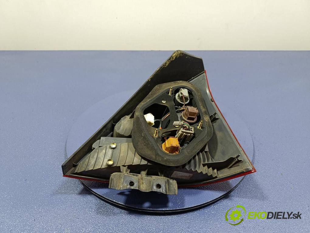 Honda Civic 2003 svetlo / reflektor zad ľavá Vonkajsia: 890228