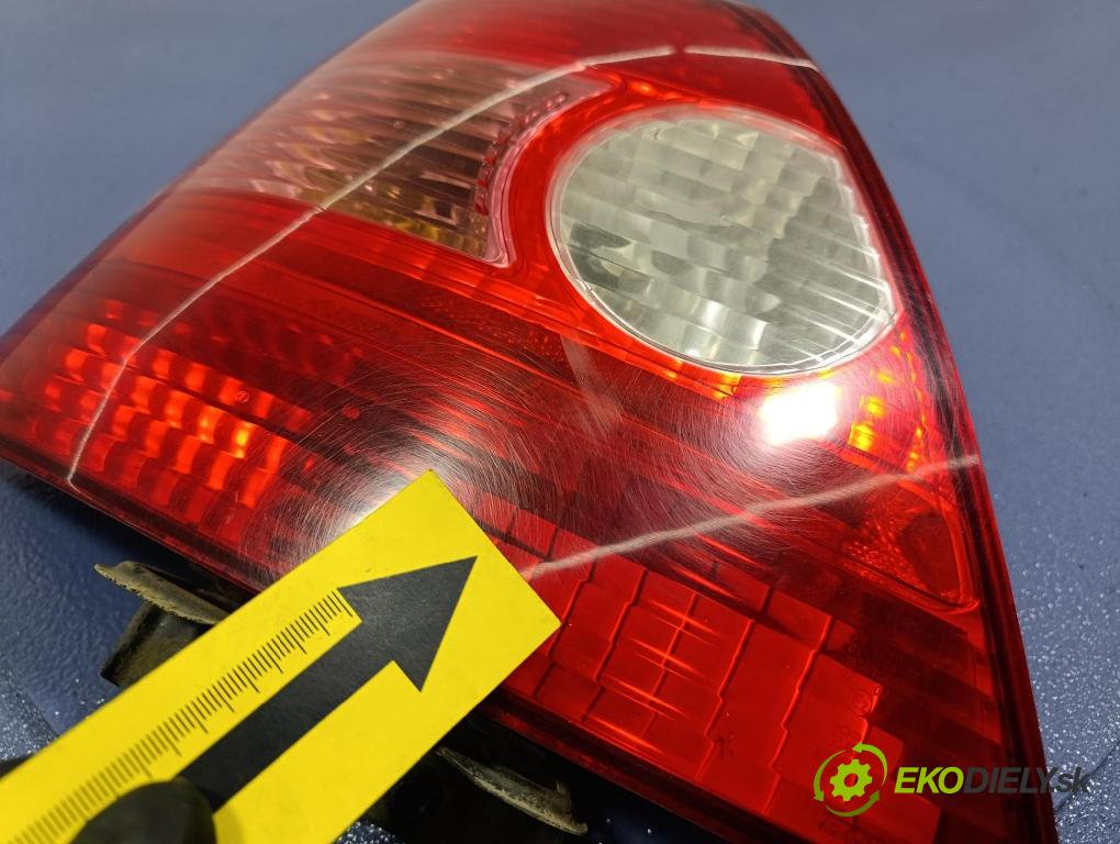 Honda Civic 2003 svetlo / reflektor zad ľavá Vonkajsia: 890228