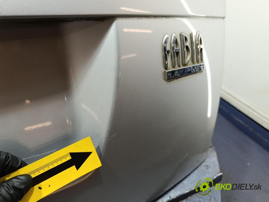 Skoda Fabia 0 zadna dveře kufra: kufra: