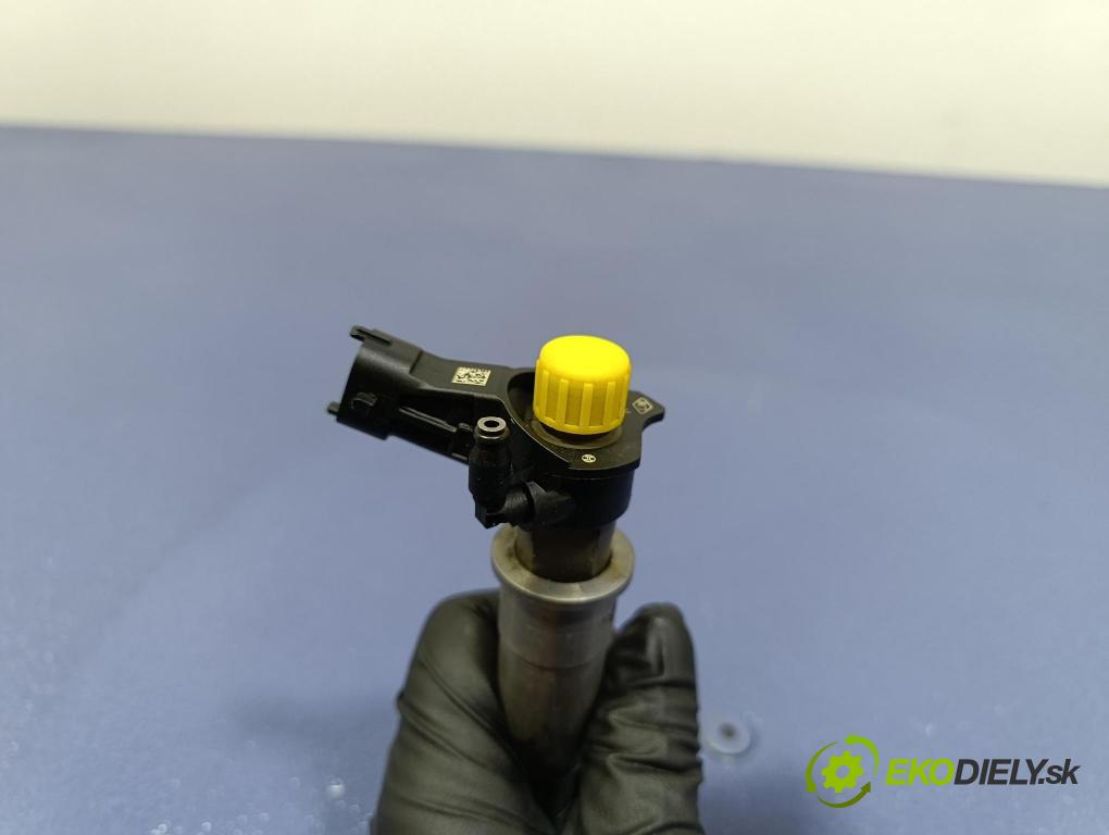 Renault Laguna 0 vstrek 0445115084