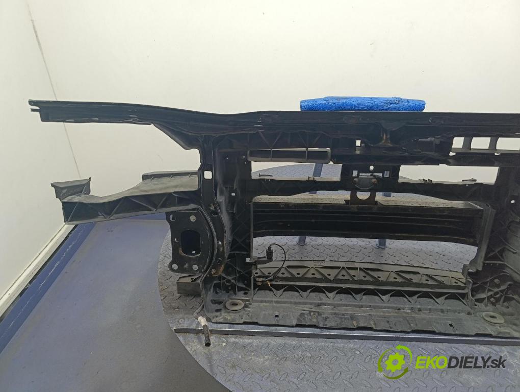 Vw Golf 2005 výstuha Predné: / pas predný 5M0805588