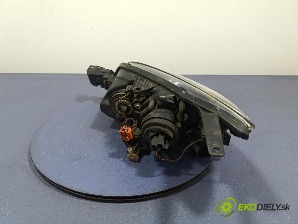Mazda 3 2006 světlo v pravo: BP4K50151
