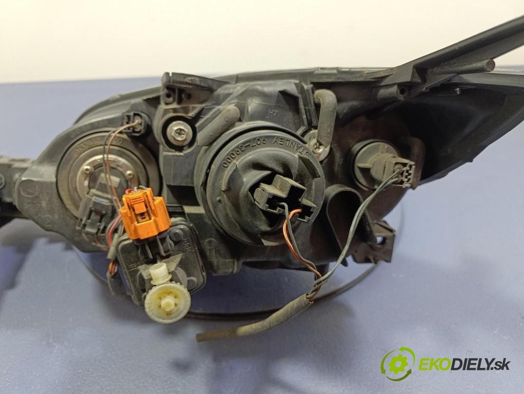 Mazda 3 2006 světlo v pravo: BP4K50151
